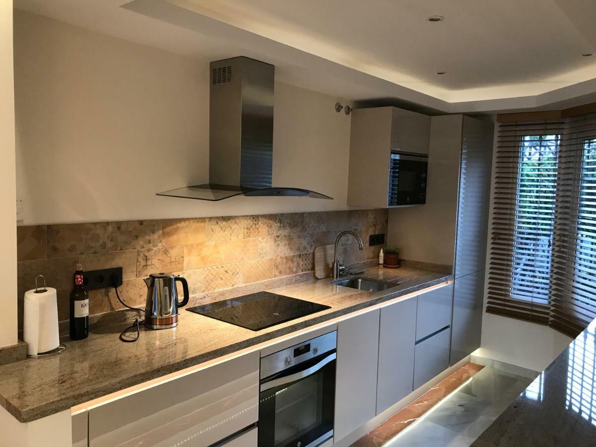 Las Lomas De Cabopino Marbella Kültér fotó